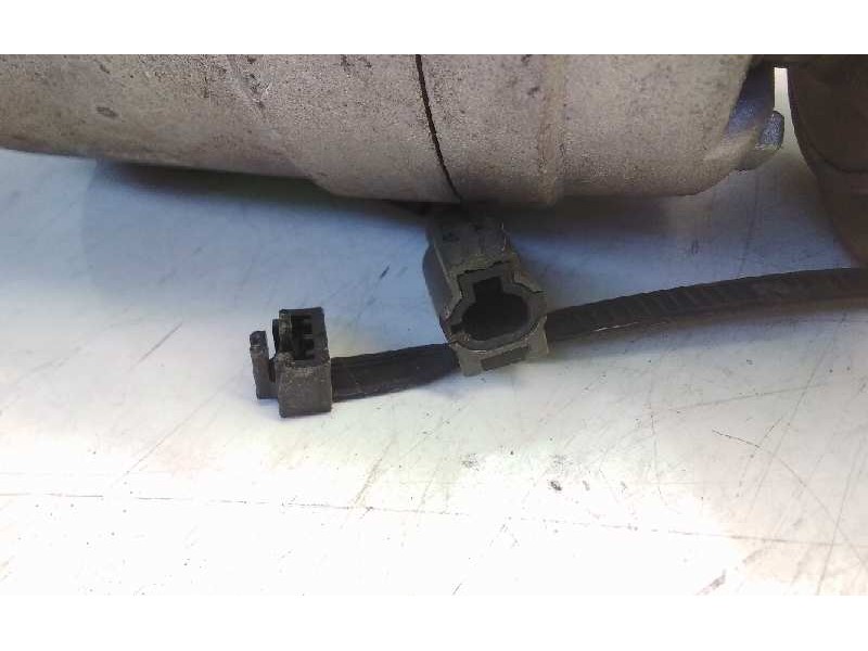 Recambio de compresor aire acondicionado para nissan terrano/terrano.ii (r20) referencia OEM IAM 926000F001  