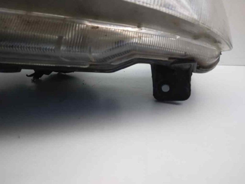 Recambio de faro izquierdo para peugeot 106 (s2) sketch d referencia OEM IAM 88202144  