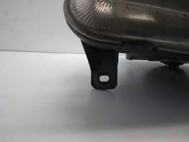 Recambio de faro izquierdo para peugeot 106 (s2) sketch d referencia OEM IAM 88202144  