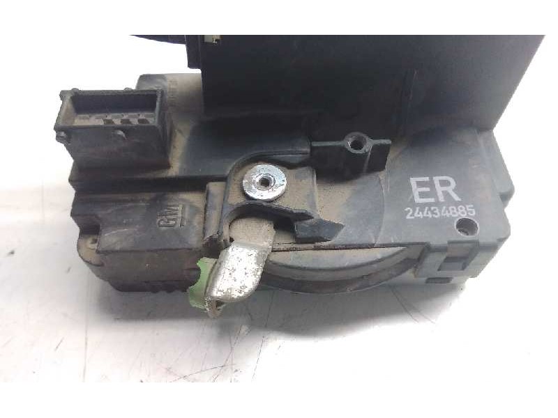 Recambio de cerradura puerta delantera derecha para opel corsa c club referencia OEM IAM ER24434885  