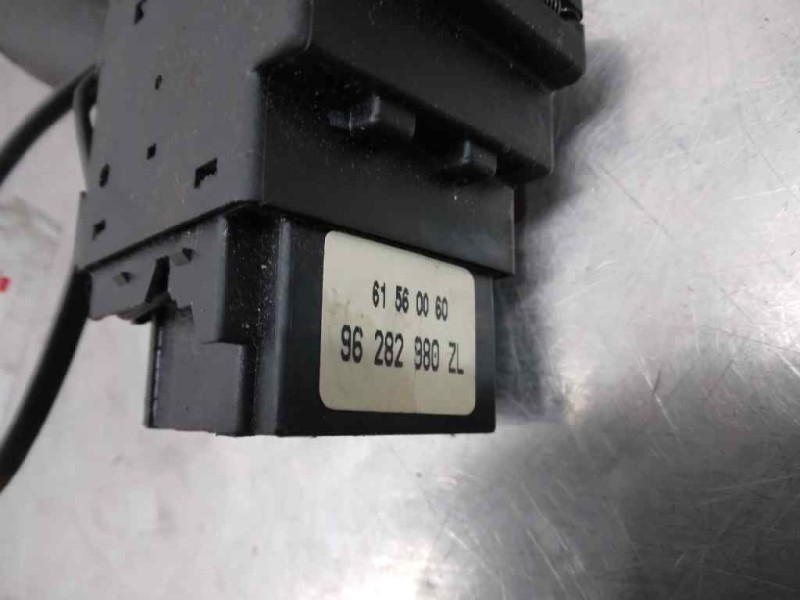 Recambio de mando intermitentes para peugeot 106 (s2) sketch d referencia OEM IAM 96282980ZL  