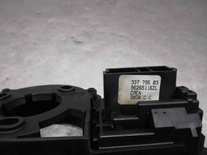 Recambio de mando limpia para peugeot 106 (s2) sketch d referencia OEM IAM 96265116ZL  