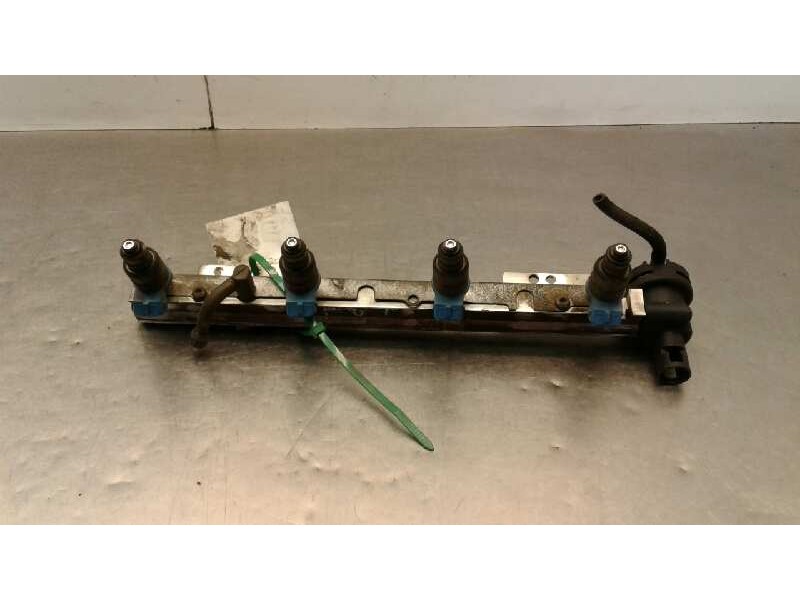 Recambio de rampa inyectora para volvo s40 berlina 1.8i referencia OEM IAM 30875642  