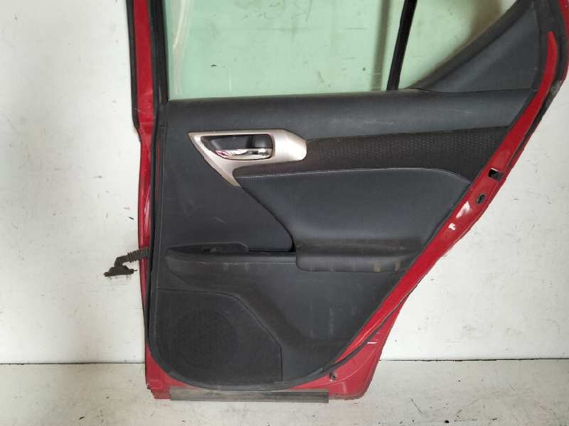 Recambio de puerta trasera derecha para lexus ct 200h referencia OEM IAM   
