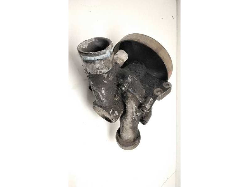 Recambio de bomba agua para saab 900 berlina 2.3 cat referencia OEM IAM   122477