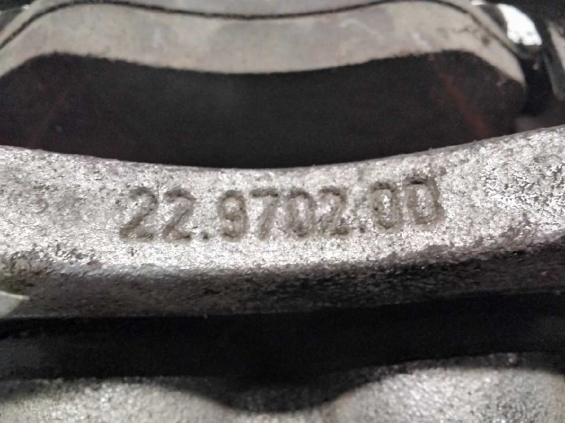 Recambio de pinza freno delantera izquierda para nissan cabstar 35.14 referencia OEM IAM 22970200  