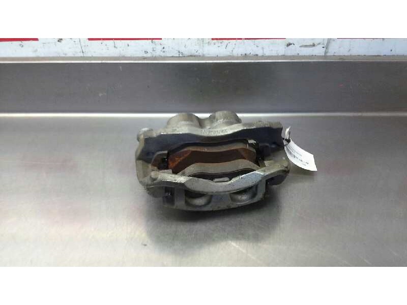 Recambio de pinza freno delantera izquierda para nissan cabstar 35.14 referencia OEM IAM 22970200  