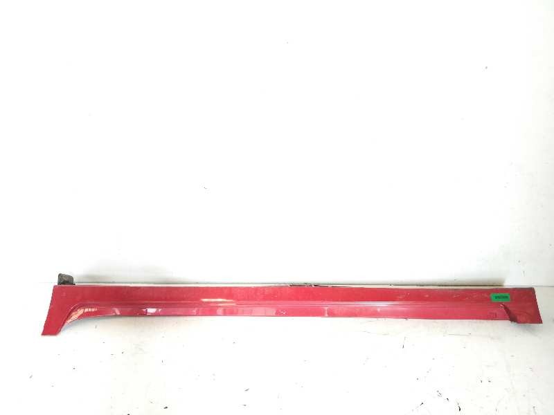 Recambio de faldon lateral para lexus ct 200h referencia OEM IAM   