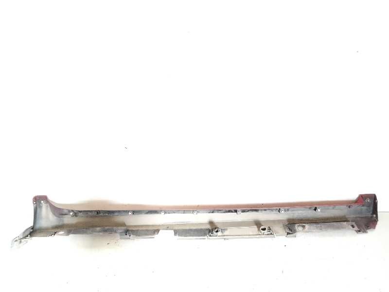 Recambio de faldon lateral para lexus ct 200h referencia OEM IAM   