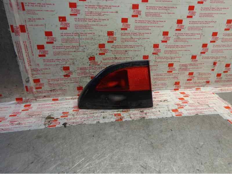 Recambio de piloto trasero central para renault megane i classic (la0) 1.4e rn referencia OEM IAM   