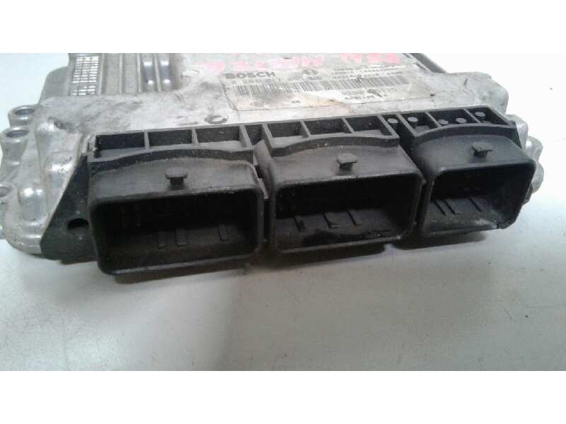 Recambio de centralita motor uce para renault master desde ´98 referencia OEM IAM 0281017065 371 122506