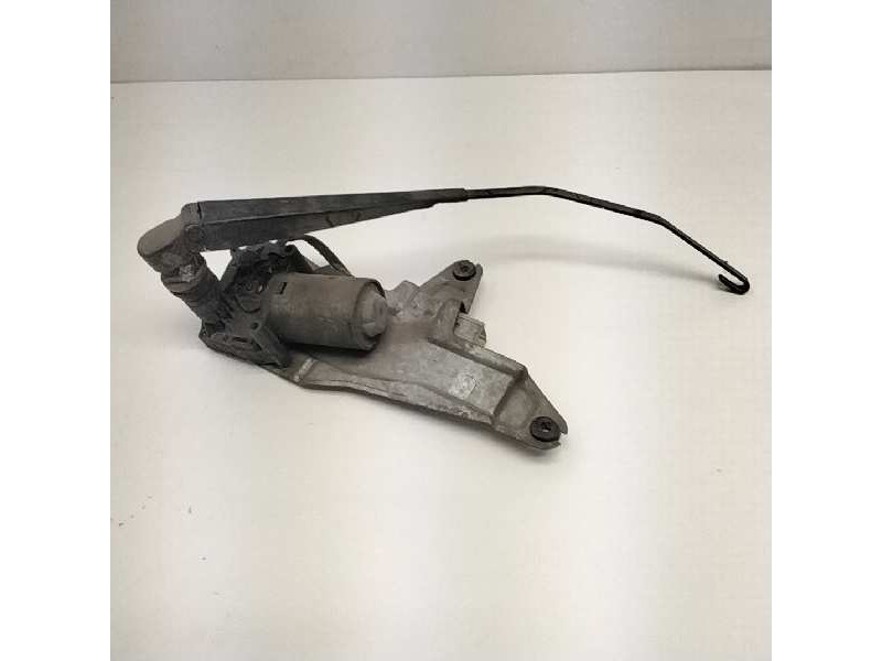 Recambio de motor limpia trasero para nissan serena (c23m) referencia OEM IAM   12254