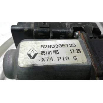 Recambio de elevalunas trasero izquierdo para renault laguna ii grandtour (kg0) dynamique referencia OEM IAM 8200305720  