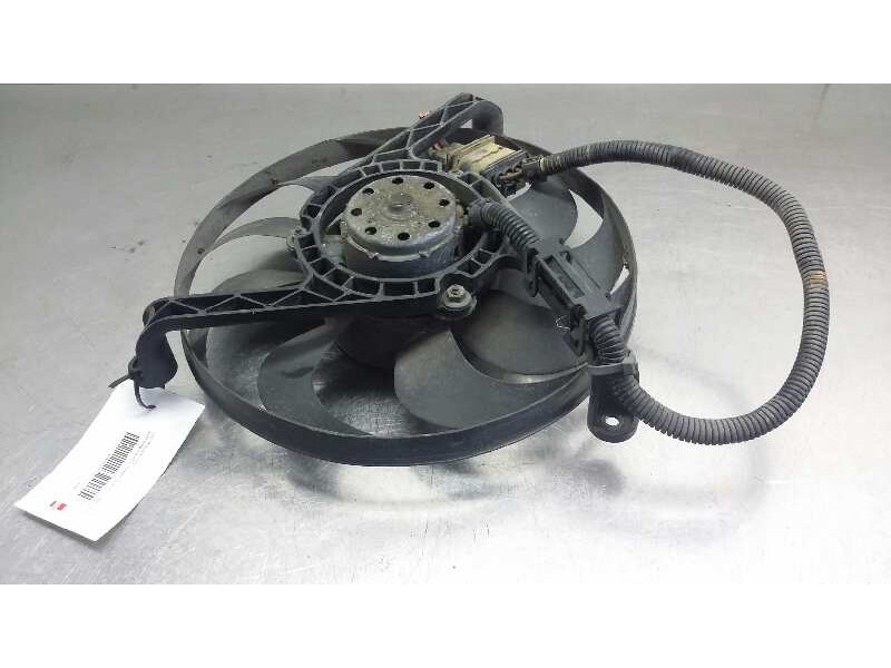 Recambio de electroventilador para volkswagen golf iv berlina (1j1) gti referencia OEM IAM 1J0121206D AIRE ACONDICIONADO 