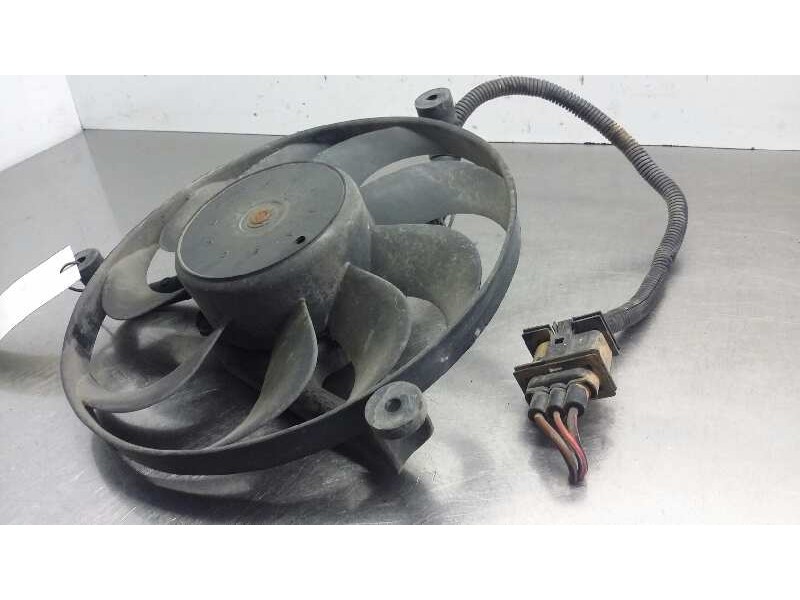 Recambio de electroventilador para volkswagen golf iv berlina (1j1) gti referencia OEM IAM 1J0121206D AIRE ACONDICIONADO 