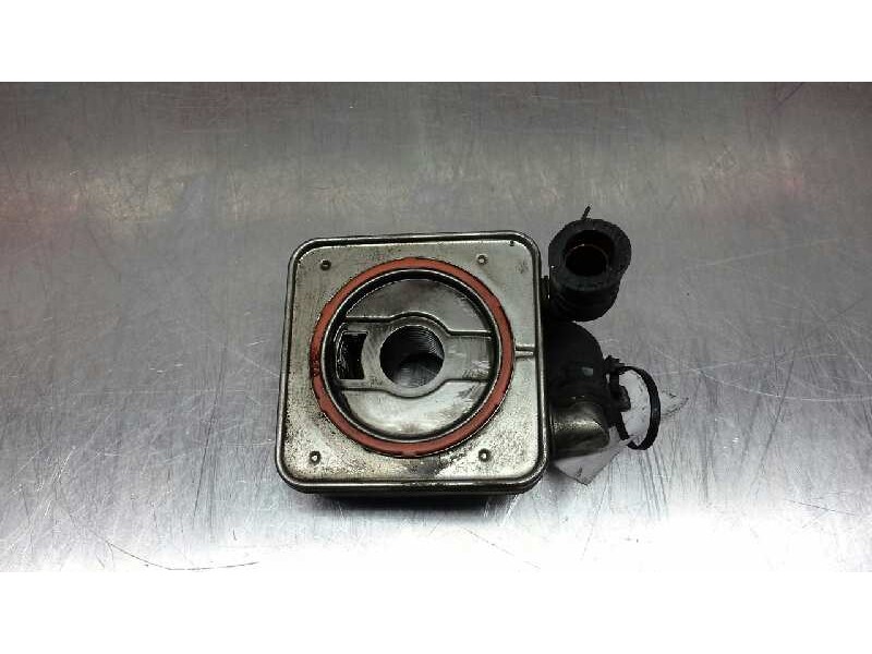 Recambio de enfriador aceite motor para nissan serena (c23m) 2.3 diesel referencia OEM IAM   12252