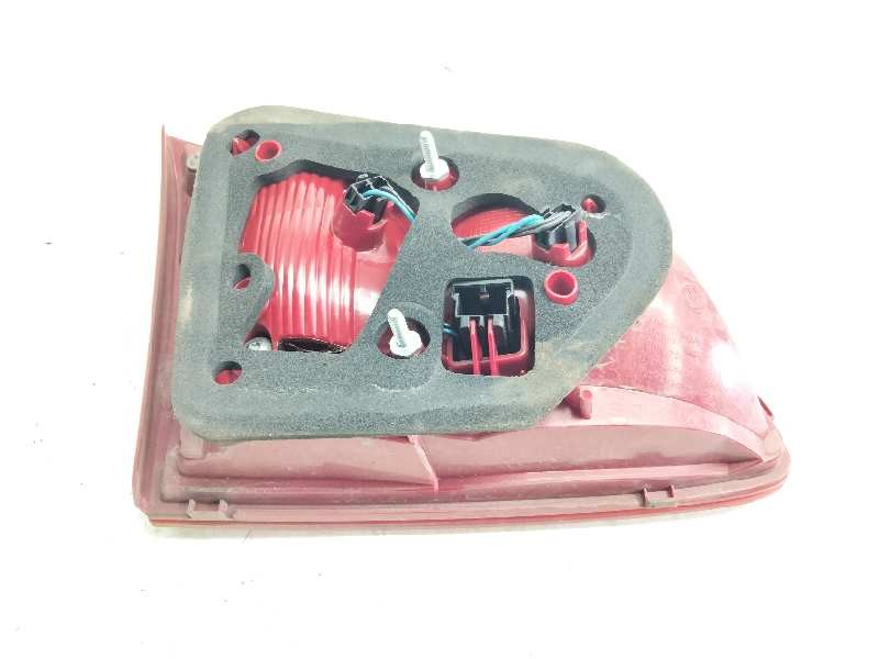 Recambio de piloto trasero derecho porton para volkswagen passat variant (365) 1.6 tdi dpf referencia OEM IAM 3AF945094K  