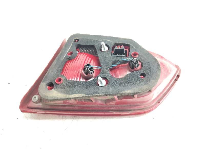 Recambio de piloto trasero izquierdo porton para volkswagen passat variant (365) 1.6 tdi dpf referencia OEM IAM 3AF945093J  