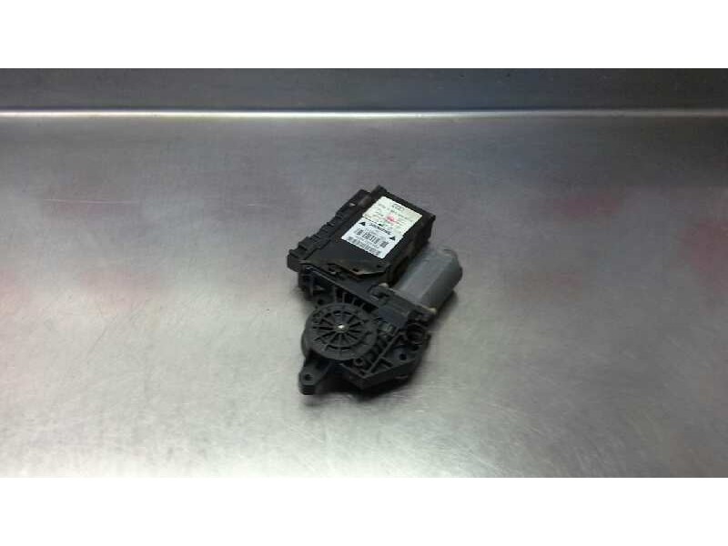 Recambio de motor elevalunas trasero izquierdo para audi a4 berlina (8e) 1.8 t referencia OEM IAM 8E0959801E  