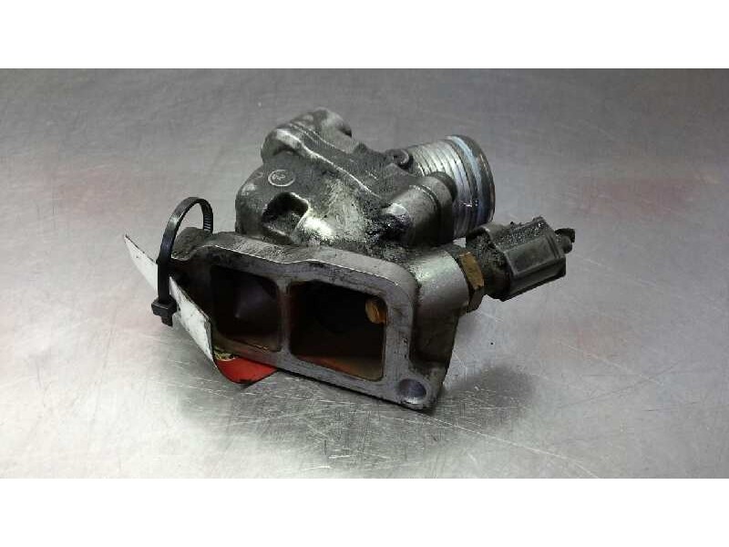 Recambio de caja termostato para volvo s60 berlina d5 referencia OEM IAM 30650022  