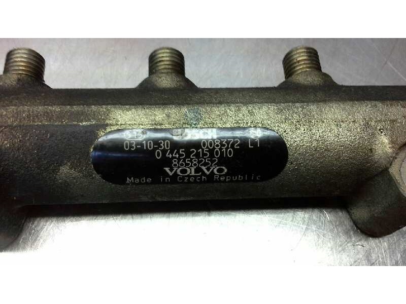 Recambio de rampa inyectora para volvo s60 berlina d5 referencia OEM IAM 0445215010  