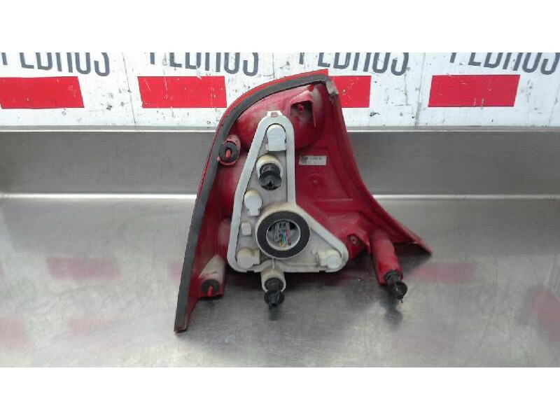 Recambio de piloto trasero derecho para ford focus berlina (cak) ambiente referencia OEM IAM   