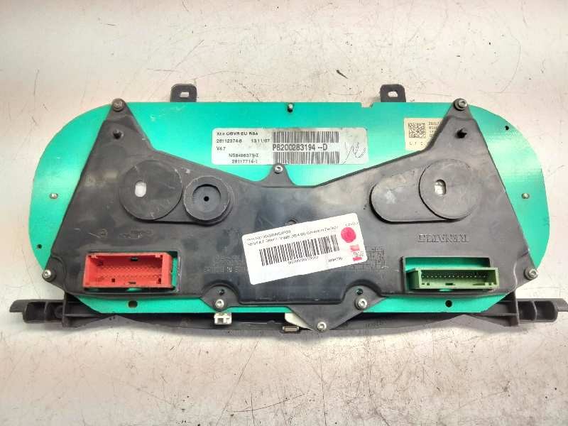 Recambio de cuadro instrumentos para renault trafic combi (ab 4.01) generation privilege  combi corto referencia OEM IAM P820028