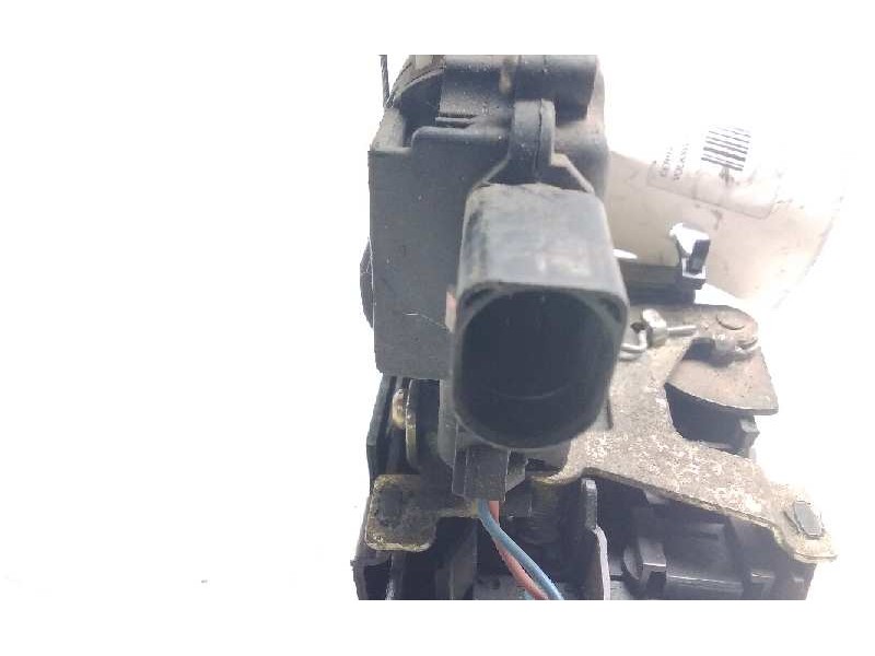 Recambio de cerradura puerta trasera izquierda para volkswagen golf iv variant (1j5) conceptline referencia OEM IAM   