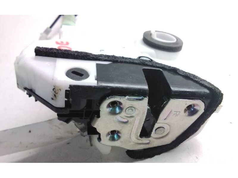 Recambio de cerradura puerta trasera derecha para mazda cx-30 referencia OEM IAM 1DK07A138DGS9  