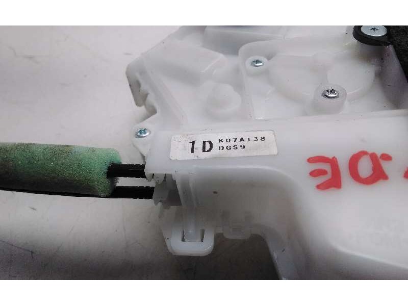 Recambio de cerradura puerta trasera derecha para mazda cx-30 referencia OEM IAM 1DK07A138DGS9  