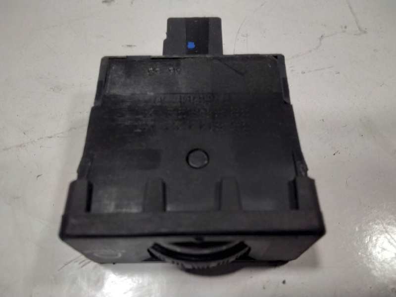 Recambio de regulador luces faros para citroen c3 1.4 sx plus referencia OEM IAM   