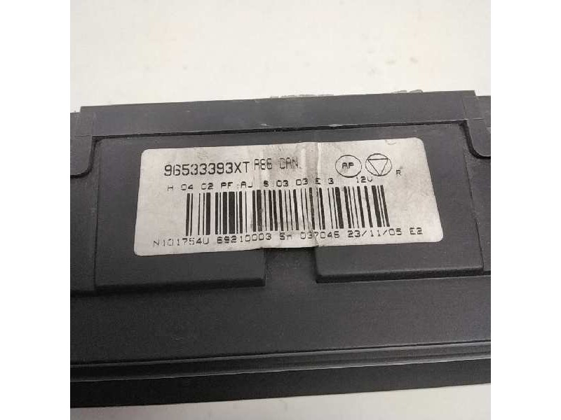 Recambio de mando climatizador para citroen c3 1.4 referencia OEM IAM 96533393XT  123187