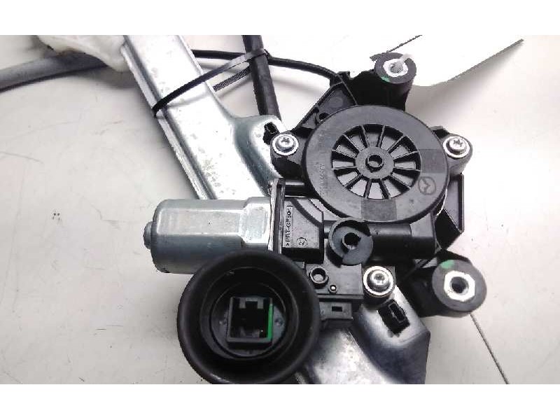 Recambio de elevalunas delantero derecho para mazda cx-30 referencia OEM IAM CR0E073F  