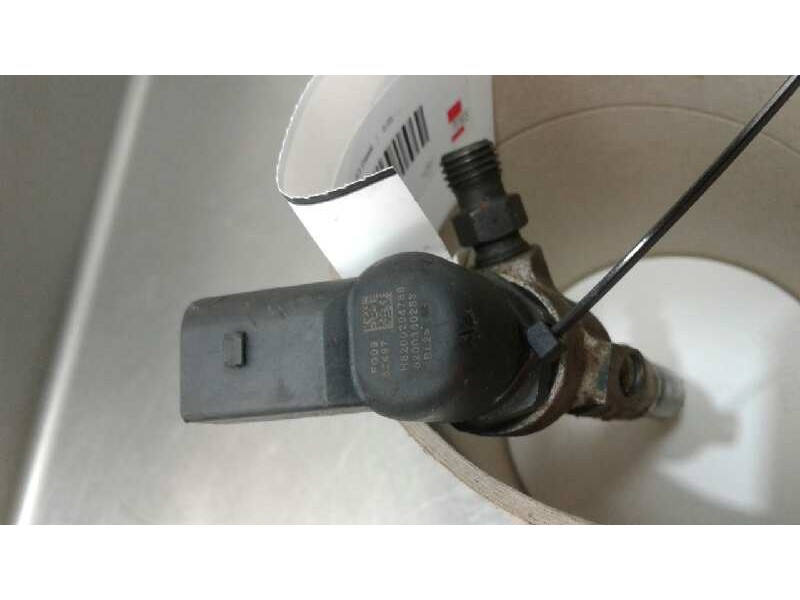 Recambio de inyector para renault scenic ii 1.5 dci diesel referencia OEM IAM 8200330294788  123327