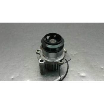 Recambio de bomba agua para volkswagen t5 transporter/furgoneta caja cerrada referencia OEM IAM 045121019D  