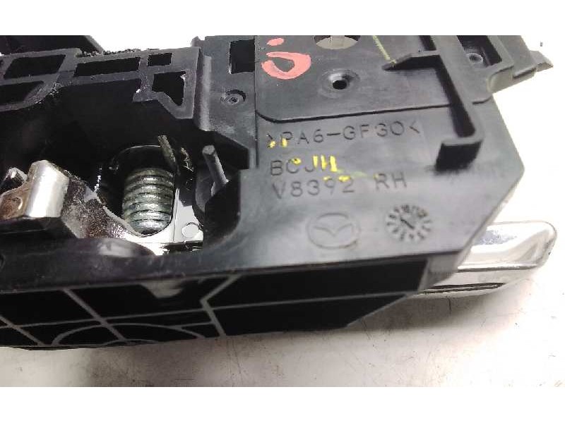 Recambio de maneta interior delantera derecha para mazda cx-30 referencia OEM IAM V8392RH  