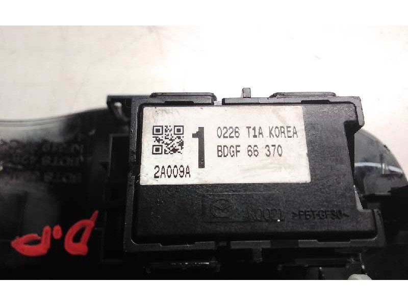 Recambio de mando elevalunas delantero derecho para mazda cx-30 referencia OEM IAM BDGF66370  