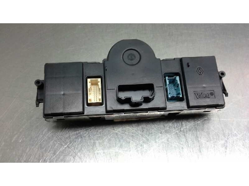 Recambio de mando climatizador para renault megane ii familiar dynamique confort referencia OEM IAM   