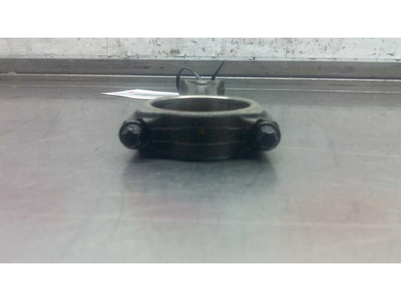 Recambio de biela para peugeot 206 berlina 1.4 hdi referencia OEM IAM   
