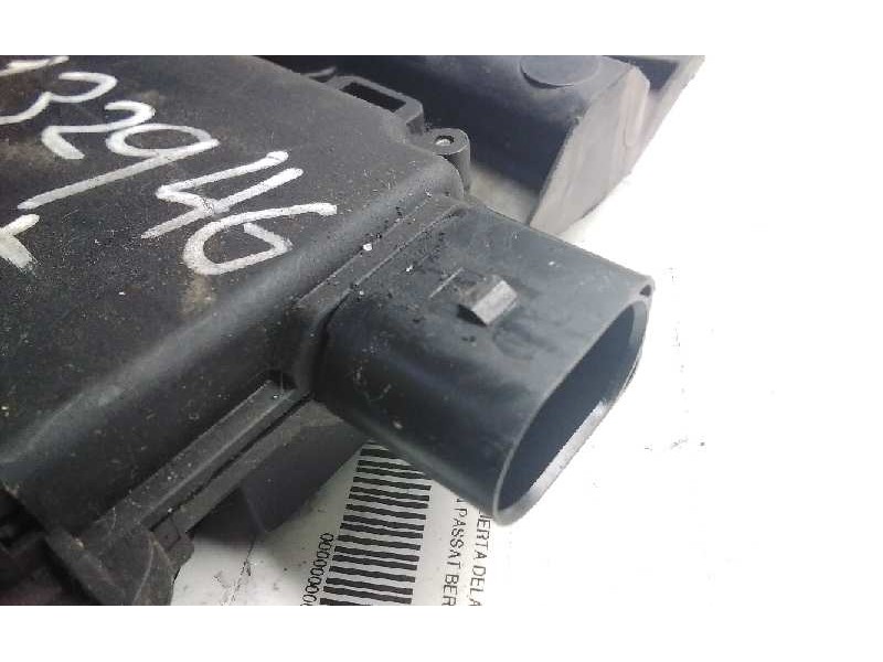 Recambio de cerradura puerta delantera derecha para volkswagen passat berlina (3b2) trendline referencia OEM IAM   