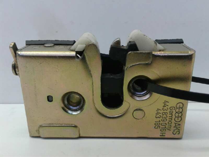 Recambio de cerradura puerta trasera derecha para audi 100 berlina (443) básico referencia OEM IAM 443839016M  
