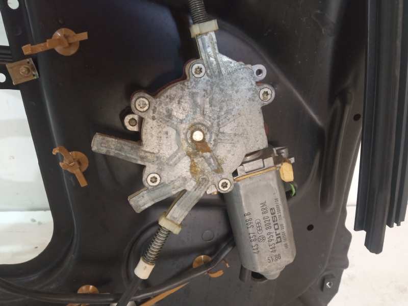 Recambio de elevalunas delantero derecho para audi 100 berlina (443) básico referencia OEM IAM 443959802D  