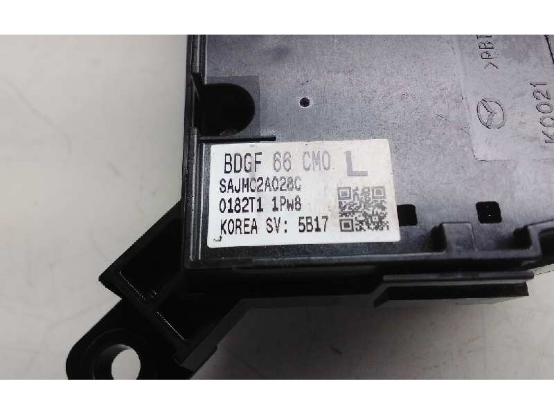 Recambio de mando multifuncion para mazda cx-30 referencia OEM IAM BDGF66CM0L  