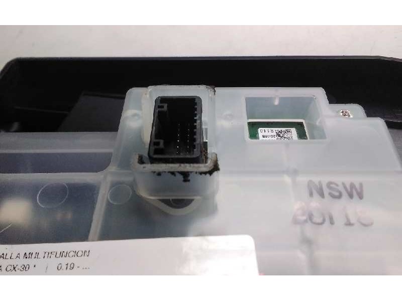 Recambio de pantalla multifuncion para mazda cx-30 referencia OEM IAM 2106411  