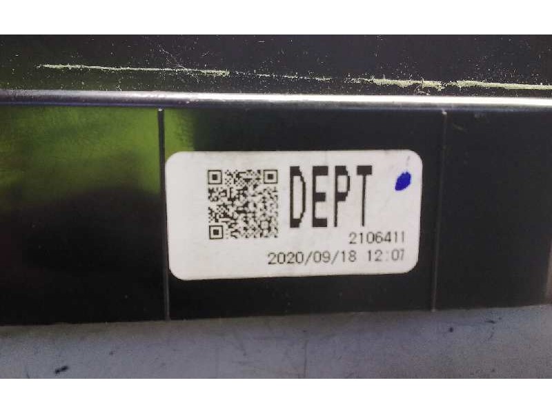 Recambio de pantalla multifuncion para mazda cx-30 referencia OEM IAM 2106411  