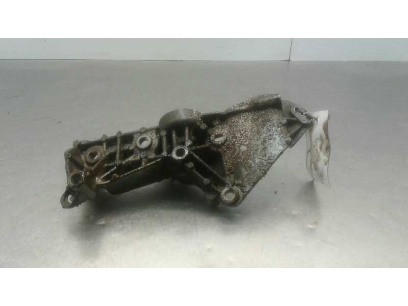 Recambio de soporte alternador para renault megane ii berlina 5p confort dynamique referencia OEM IAM 8200327134  
