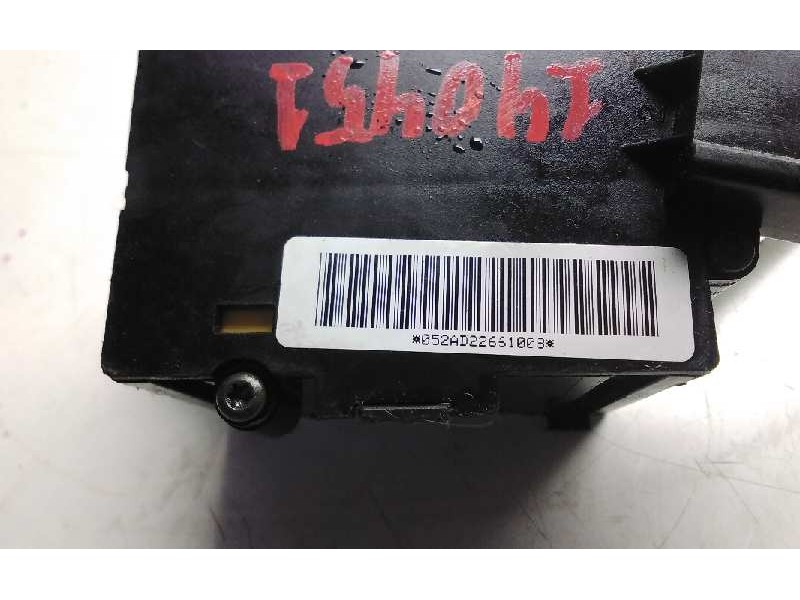 Recambio de mando intermitentes y limpia para chrysler voyager (rg) 2.8 crd grand voyager limited referencia OEM IAM 052AD226100