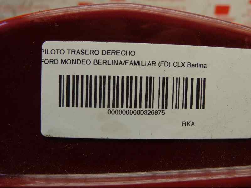 Recambio de piloto trasero derecho para ford mondeo berlina/familiar (fd) clx berlina referencia OEM IAM 1011828  