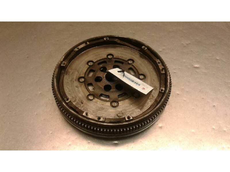 Recambio de volante motor para volkswagen t5 transporter/furgoneta caja cerrada referencia OEM IAM 03L105266E  