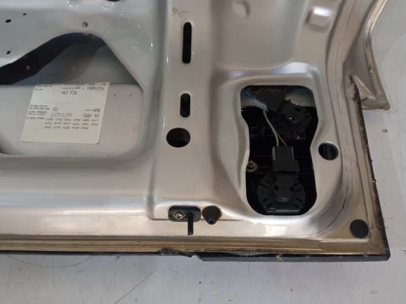 Recambio de porton trasero para audi 100 berlina (443) básico referencia OEM IAM 443827023F  